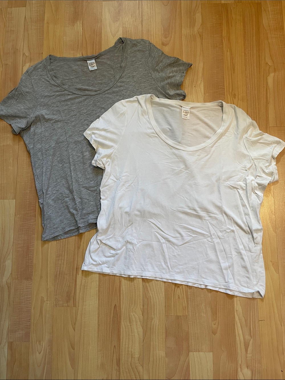 Nettle’s Tale set of two scoop neck tees - size S